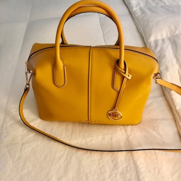 Michael Kors Hyde Large Satchel  NEW - Picture 1 of 7